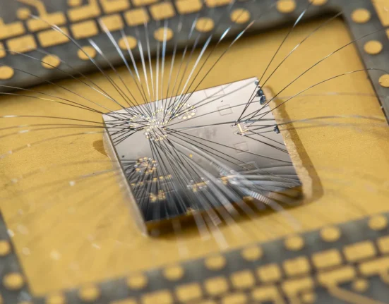 Microsoft's Breakthrough in Quantum Computing: A Game-Changer for DARPA in 5 key points 26 Topological qubits