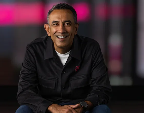 Srini Gopalan Named T-Mobile CEO Amid H-1B Visa Fee Turmoil, Igniting Indian Tech Pride 18 Srini Gopalan Named T-Mobile CEO Amid H-1B Visa Fee Turmoil, Igniting Indian Tech Pride