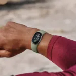 Google Announces Fitbit Edge Fitness Tracker with Seven-Day Battery Life and Enhanced Health Sensors 3 Edge Olive 1152x648 1