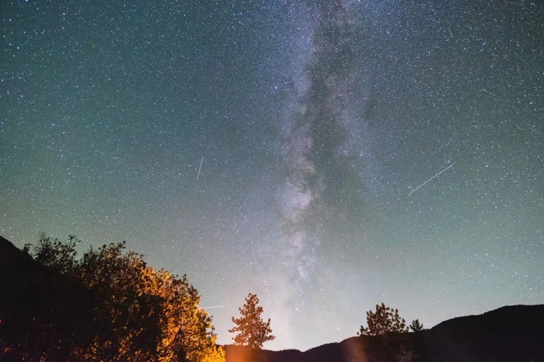 What’s Up: October 2026 Skywatching Tips from NASA 19 Orionid20Meteor20Shower202017 Ben20Goldstein20via20Flickr CC20BY NC SA
