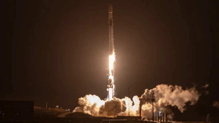 SpaceX launches 21 military data transport satellites for the U.S. Space Force from California. 16 dHRWDtJYQsEuSV65b5gNR 1920 80
