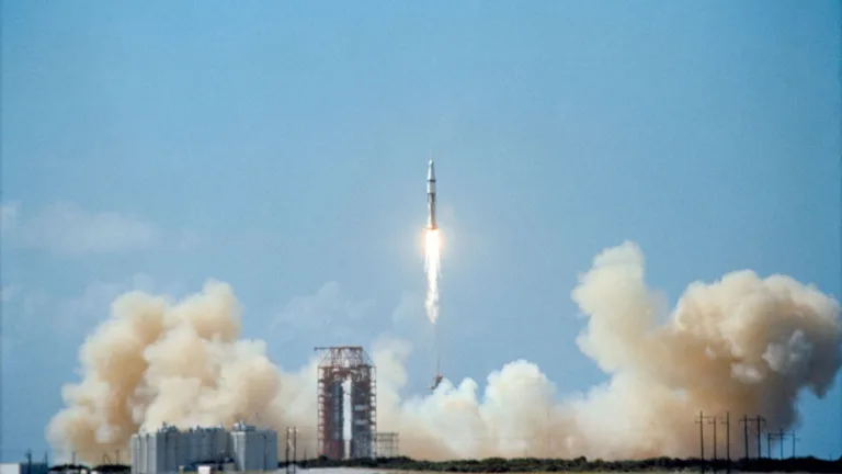On this day in space! Oct. 11, 1968: Apollo 7 launches into space, NASA's 1st Apollo astronaut crew in orbit 13 iXjwrnnr5EmmGKb3e3fkGc 1920 80