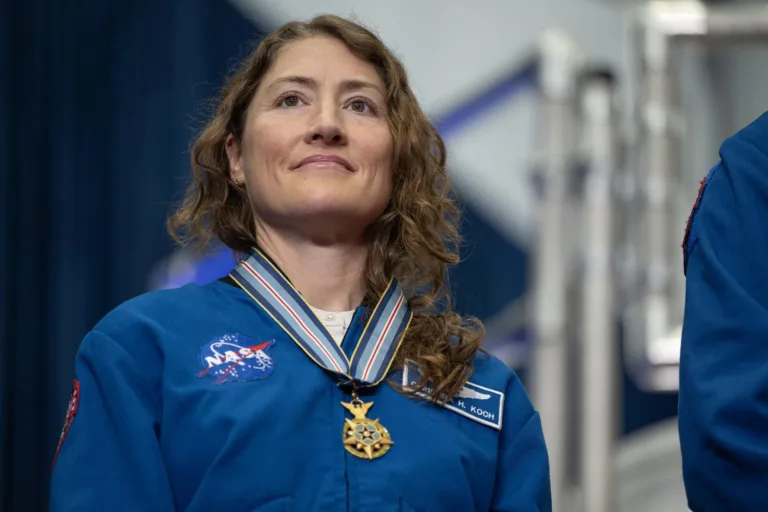 NASA Astronaut Christina Koch to Join NFL Fans in Philadelphia 11 nhq20260828 admin 0031large